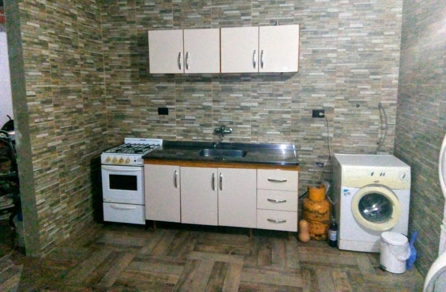 CASA EN VENTA CON GRAN PATIO