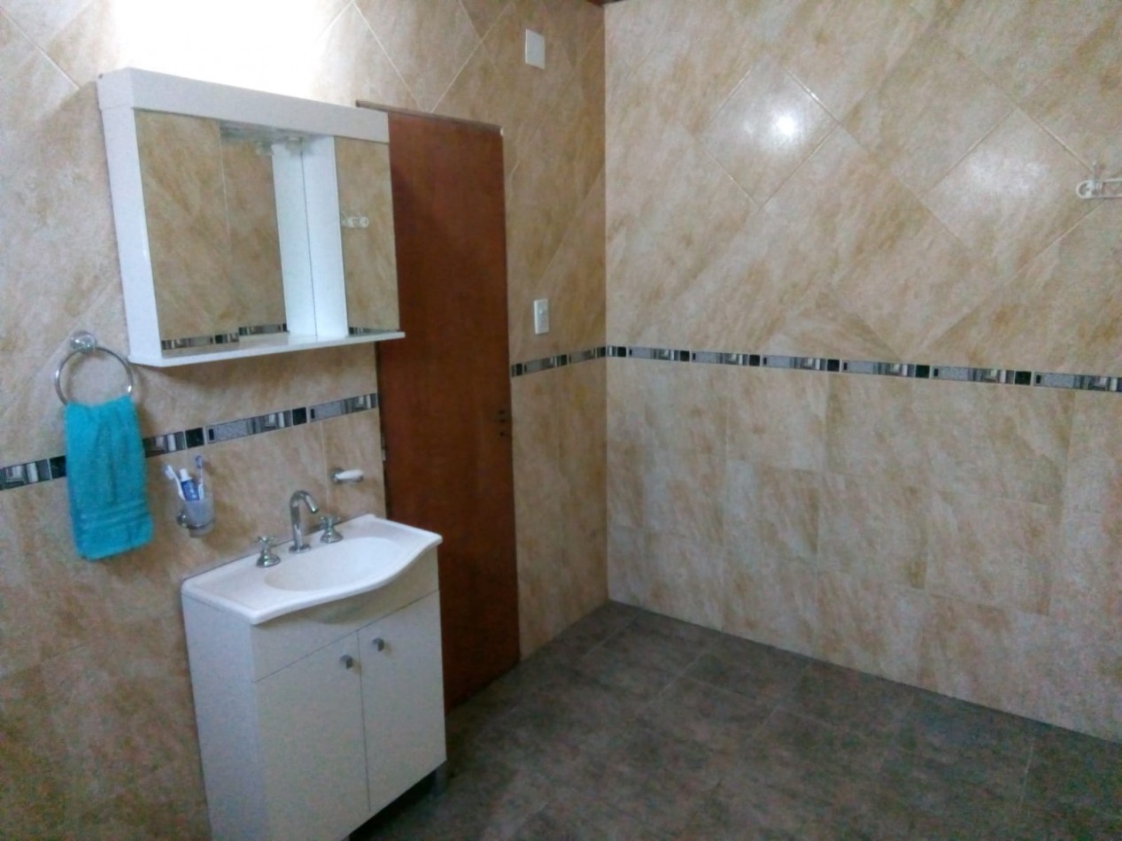 CASA EN VENTA CON GRAN PATIO