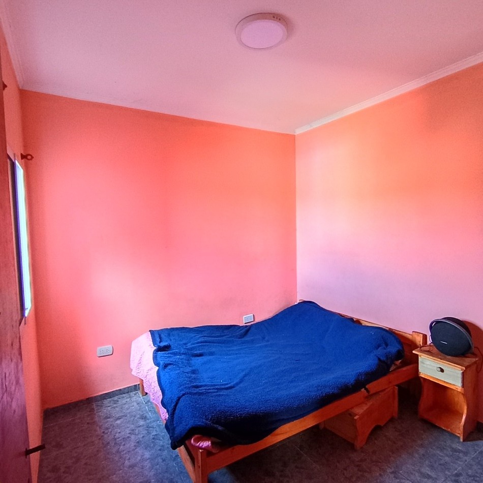 CASA CON QUINCHO Y PILETA