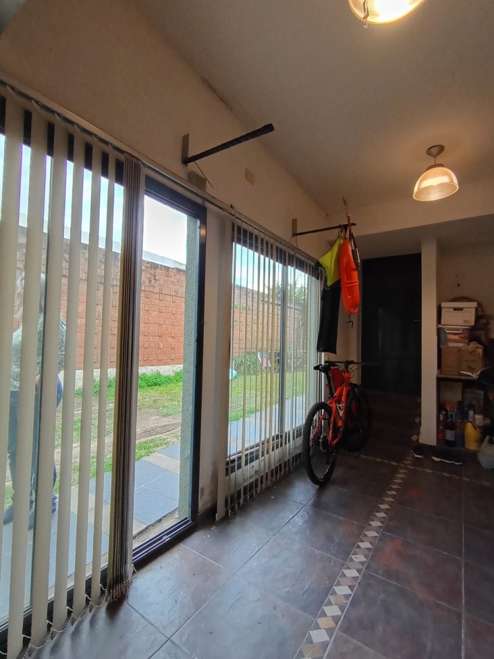 UBICACION + CONFORT: AMPLIA CASA CON PILETA