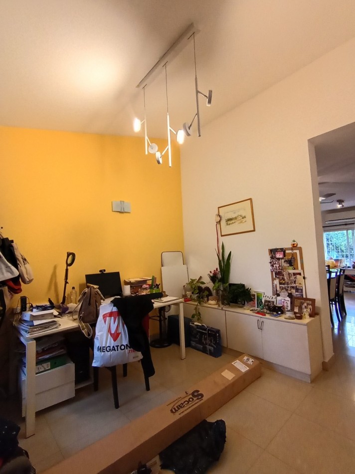 UBICACION + CONFORT: AMPLIA CASA CON PILETA